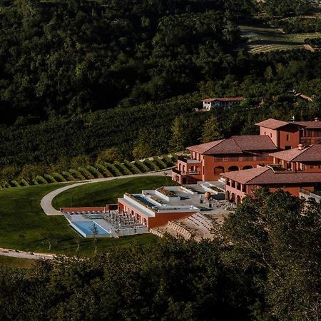 Готель Casa Di Langa Cerretto Langhe Екстер'єр фото